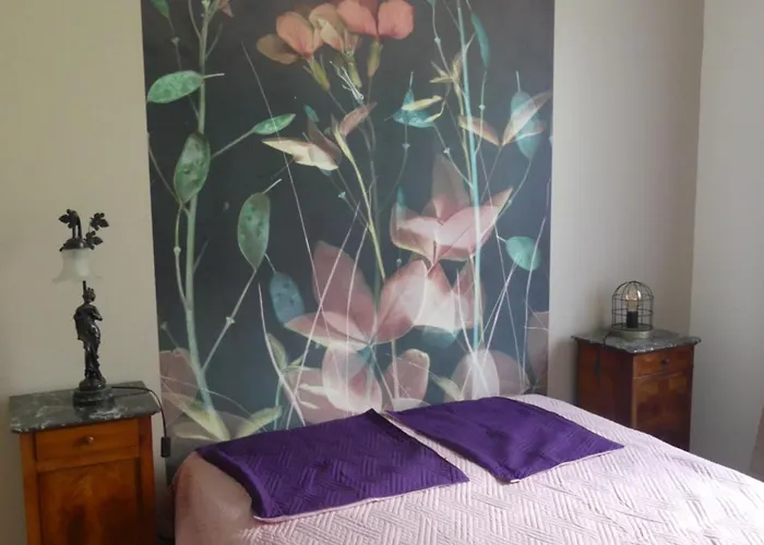 Holiday home Lacampagneenchantee *